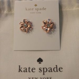 🎉🎈PRICE ⬇️🎉🎈Kate Spade Rose Gold Daisy Earings